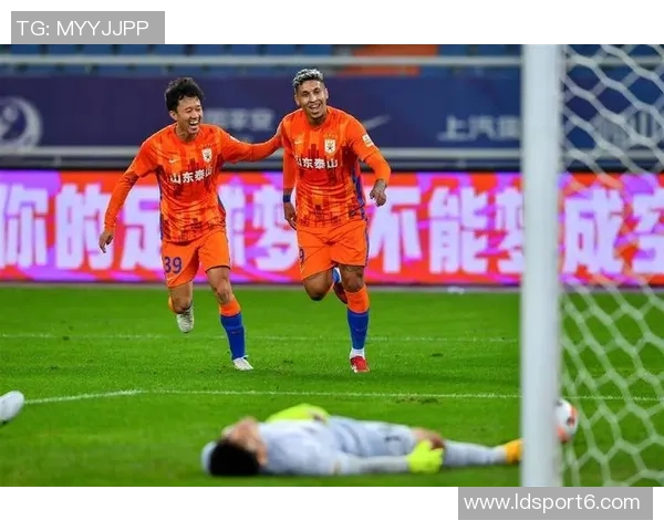 中超联赛第30轮精彩对决即将开启武汉三镇迎战山东泰山全力争胜