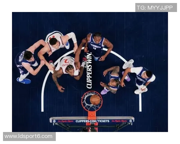 单核带队快船迎战勇士首发阵容揭晓邓恩桑德斯莱昂纳德科林斯祖巴茨齐上阵